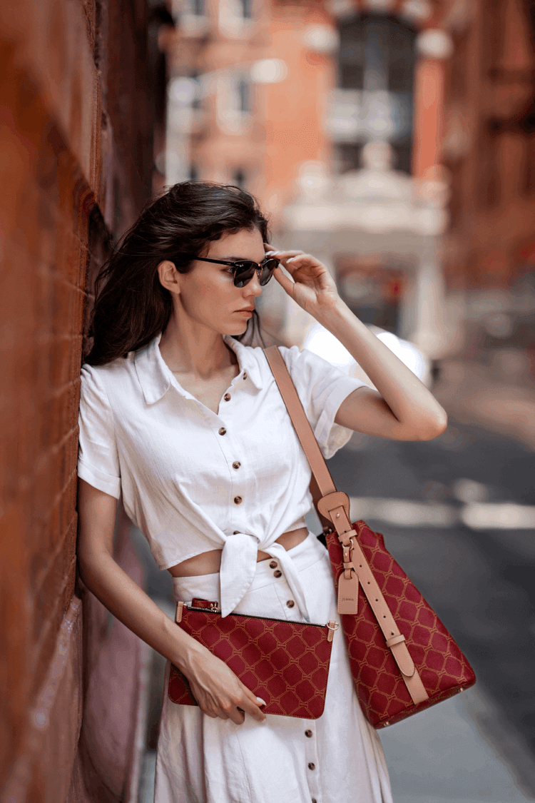 Color - Merlot
