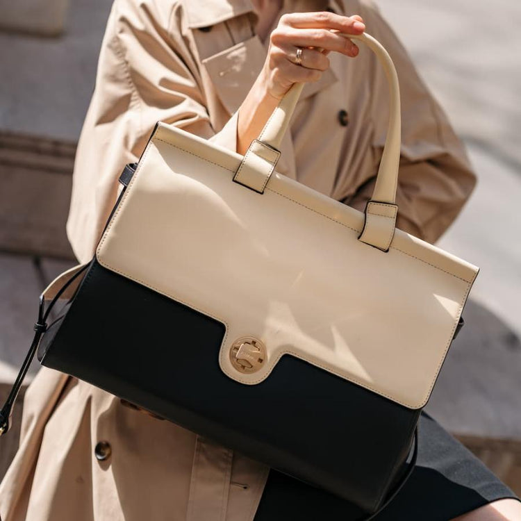 Color - Black Vanilla