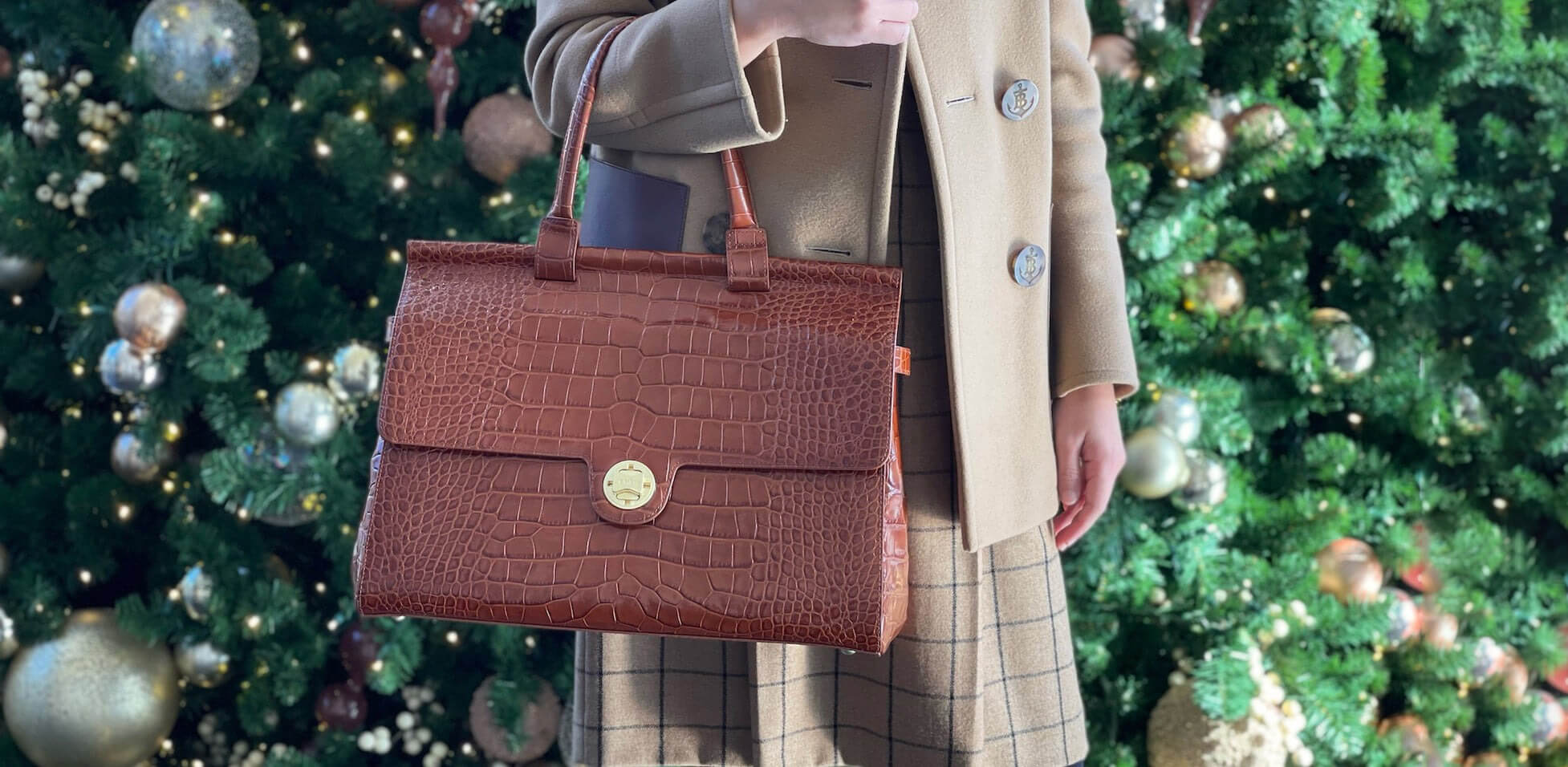 The Holiday Collection – J E M M A