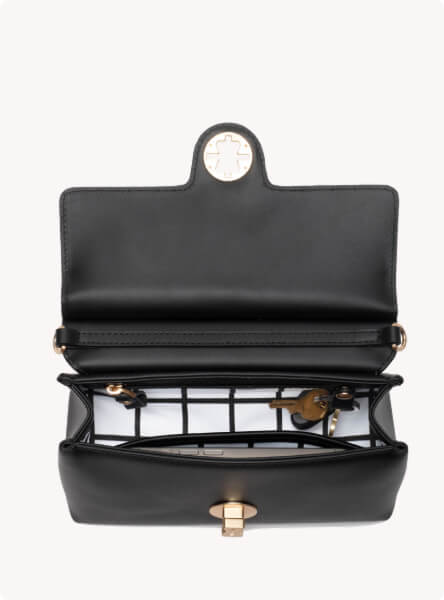 Fits all your essentials