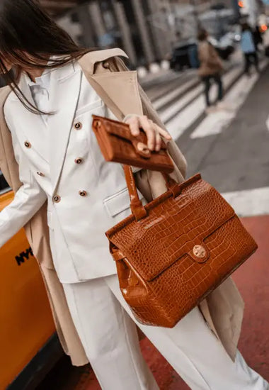 Color - Orange Brown