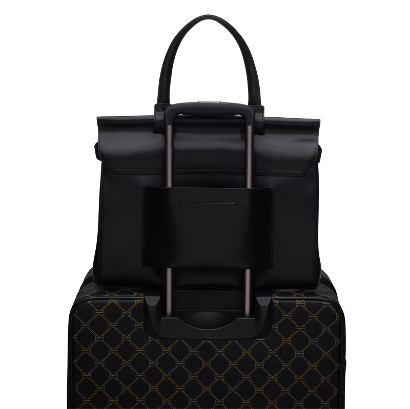 Emma Traveler 39 | Shop Luxury Traveler Bags | J E M M A Black Vanilla